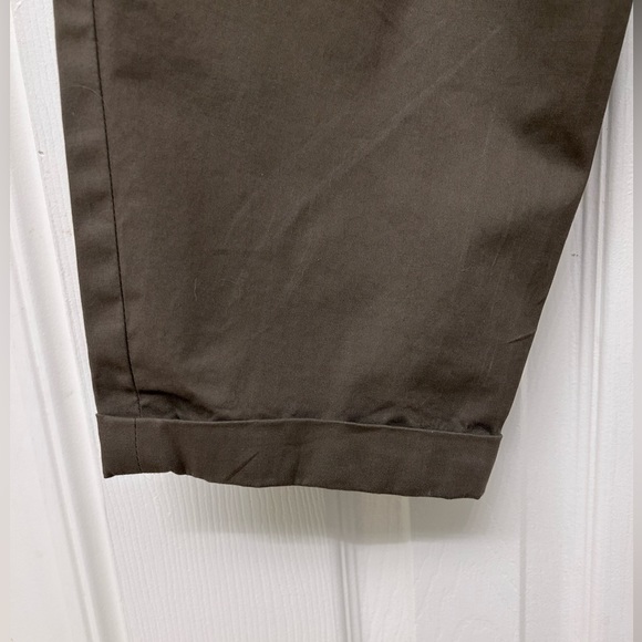 Theory Carrot Trouser. Size 6. - Picture 5 of 5